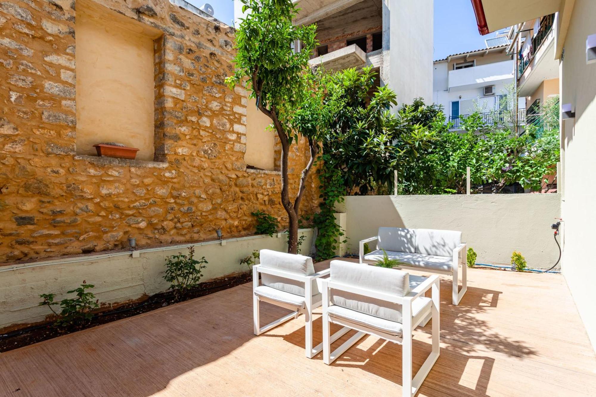 Kalamata Cosy Haven Hidden Gem In The City Center Ngoại thất bức ảnh